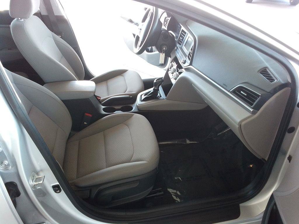 Used 2020 Hyundai Sonata SE FWD image 15