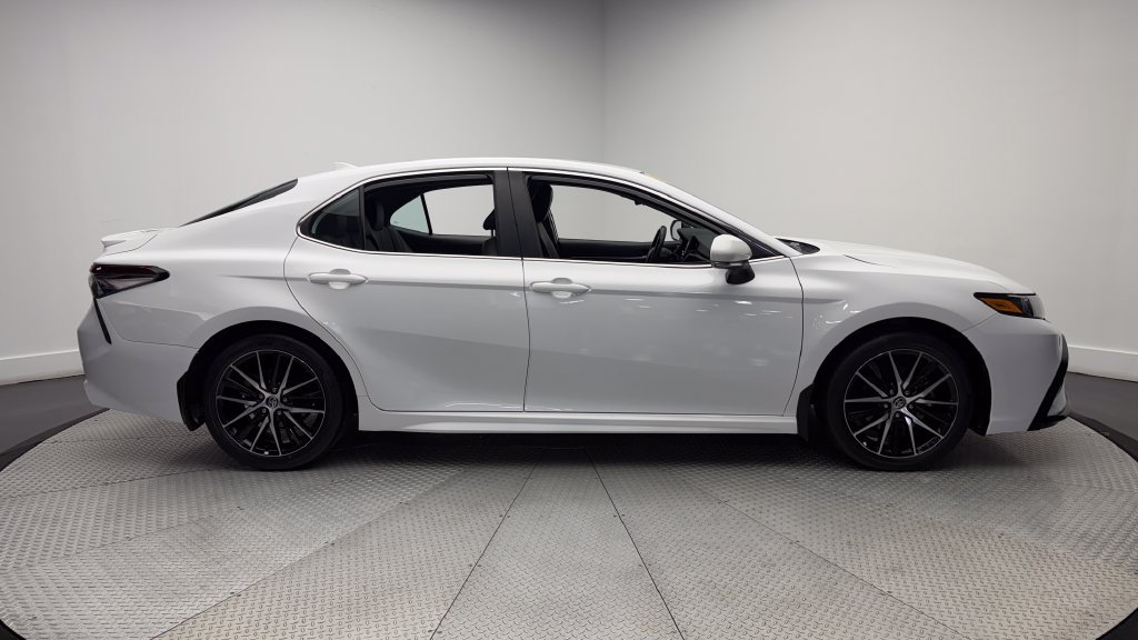 Certified 2024 Toyota Camry SE w/ Cold Weather Package FWD image 36