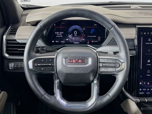 Used 2024 GMC Acadia Elevation image 11