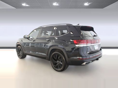 New 2026 Volkswagen Atlas SE image 3