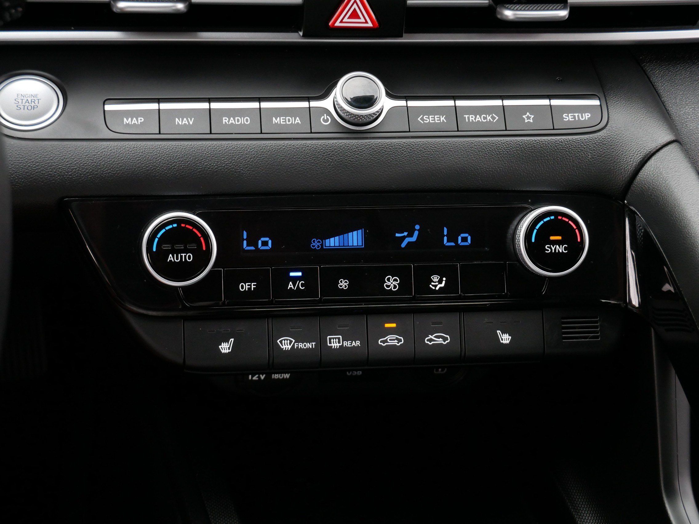 Used 2023 Hyundai Elantra SEL w/ Convenience Package FWD image 23