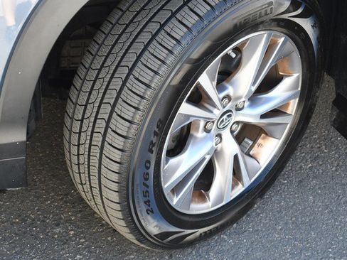 Used 2016 Toyota Highlander Plus image 11