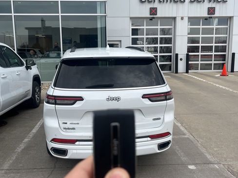 Used 2021 Jeep Grand Cherokee L Overland w/ Luxury Tech Group IV image 7