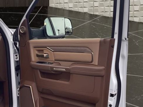 Certified 2022 RAM 3500 Limited image 17