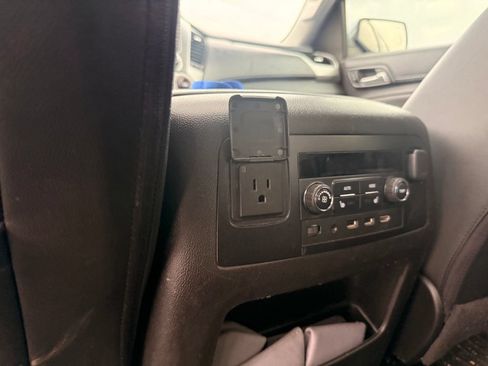 Used 2017 Chevrolet Suburban Premier AWD/4WD image 15