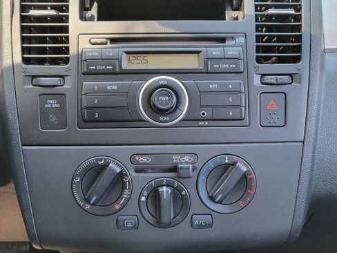 Used 2011 Nissan Versa 1.8 S w/ Plus Pkg image 21