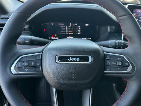 Used 2023 Jeep Compass Trailhawk w/ Trailhawk Elite Group image 26