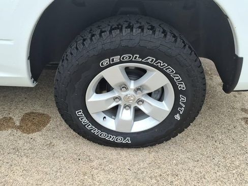 Used 2022 RAM 1500 Tradesman w/ Chrome Appearance Group AWD/4WD image 18