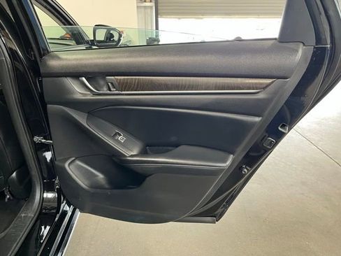Used 2018 Honda Accord EX-L image 15