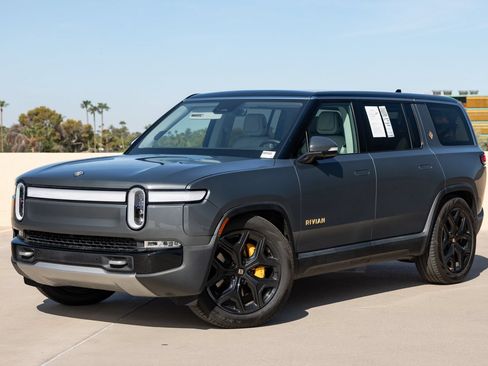 Used 2023 Rivian R1S Adventure AWD/4WD image 15