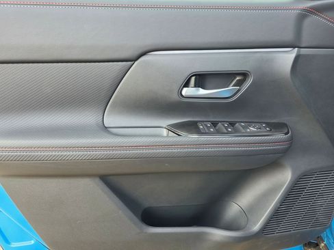 New 2026 Nissan Kicks SR FWD image 14