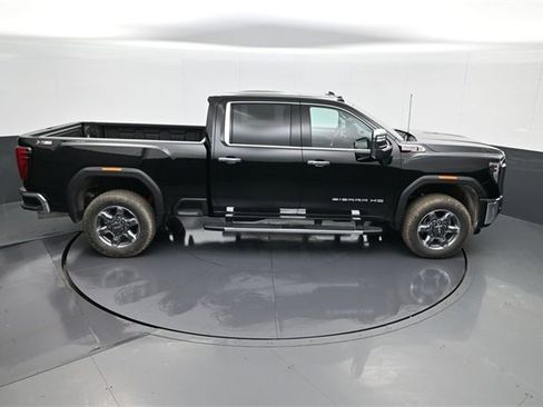 New 2026 GMC Sierra 2500 SLT w/ SLT Premium Package AWD/4WD image 16