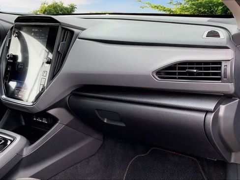 Certified 2025 Subaru Crosstrek 2.5i Limited w/ Crosstrek Mirror Package image 24