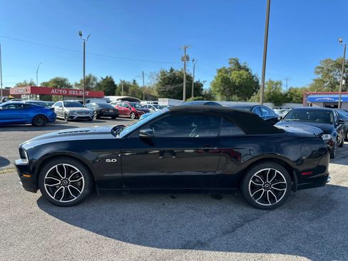 Used 2014 Ford Mustang GT Premium w/ Electronics Package RWD image 17