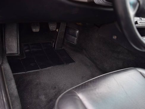 Used 1988 Porsche 944 Turbo RWD image 49