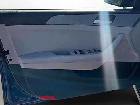 Used 2018 Hyundai Sonata ECO image 25