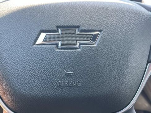 Used 2023 Chevrolet Traverse RS w/ LPO, Floor Liner Package FWD image 34