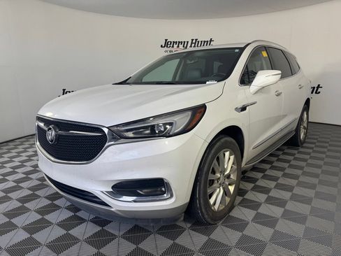 Used 2019 Buick Enclave Essence w/ LPO, Luxury Package FWD image 1