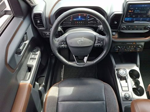 Used 2021 Ford Bronco Sport Outer Banks AWD/4WD image 13