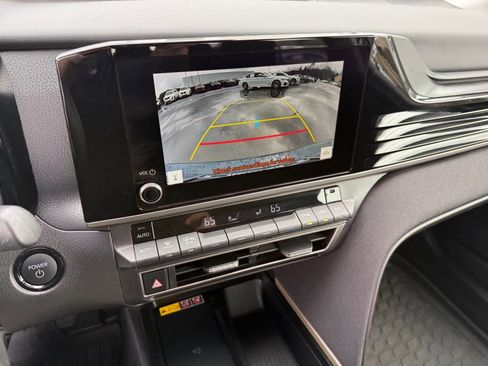 Used 2025 Toyota Camry LE image 17