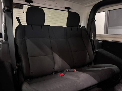 Used 2018 Jeep Wrangler Sport AWD/4WD image 24