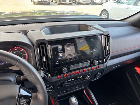 Used 2026 Nissan Frontier PRO-4X AWD/4WD image 17