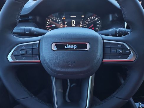 New 2026 Jeep Compass Latitude image 23