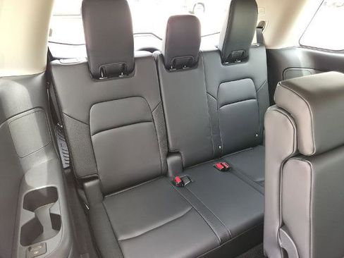 Certified 2025 Nissan Pathfinder SL AWD/4WD image 14