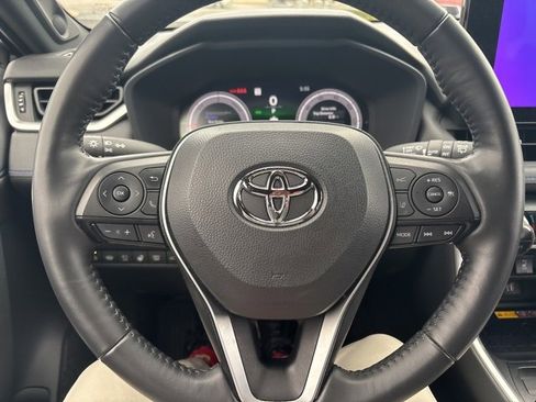 Used 2023 Toyota RAV4 XSE image 9