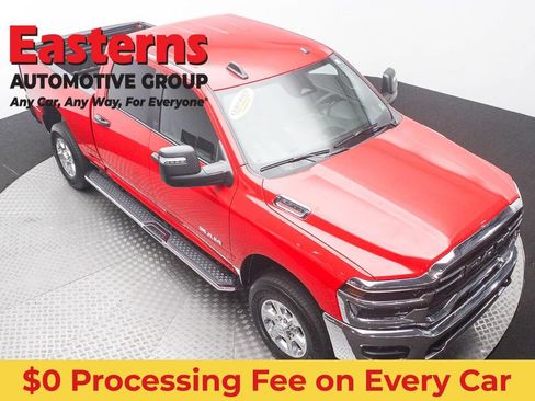 Used 2026 RAM 2500 Big Horn AWD/4WD image 3