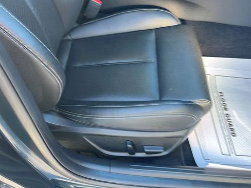 Used 2023 Genesis G70 2.0T AWD/4WD image 28