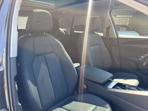 Certified 2025 Audi Q5 Premium w/ Convenience Package AWD/4WD image 16