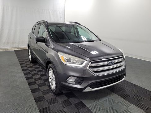 Used 2017 Ford Escape SE w/ SE Leather Comfort Package FWD image 13
