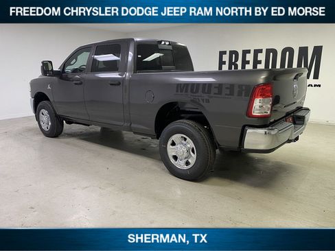 New 2024 RAM 2500 Tradesman w/ Chrome Appearance Group AWD/4WD image 5