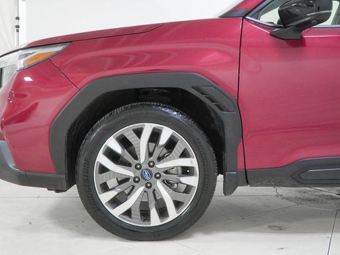 Used 2025 Subaru Forester Touring image 19