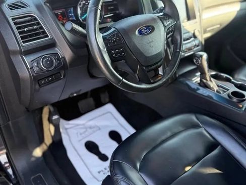 Used 2019 Ford Explorer XLT w/ Equipment Group 202A FWD image 12