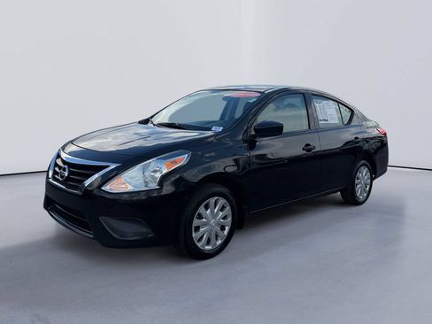 Used 2019 Nissan Versa S Plus FWD image 7