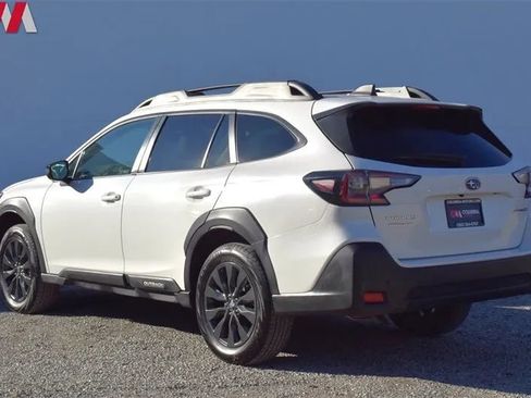 Used 2024 Subaru Outback Onyx Edition AWD/4WD image 2