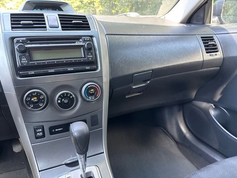Used 2012 Toyota Corolla S FWD image 14