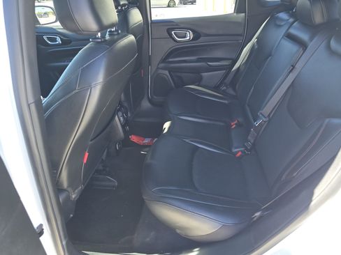 Used 2023 Jeep Compass Trailhawk image 10