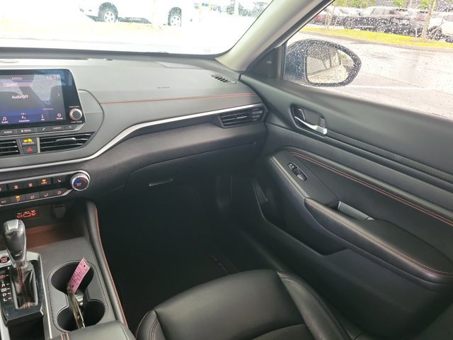 Certified 2022 Nissan Altima 2.5 SR w/ Midnight Edition Package FWD image 25