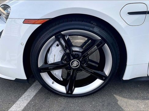 Used 2020 Porsche Taycan Turbo AWD/4WD image 11