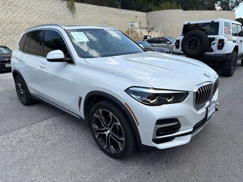 Used 2023 BMW X5 xDrive40i w/ Premium Package AWD/4WD image 4