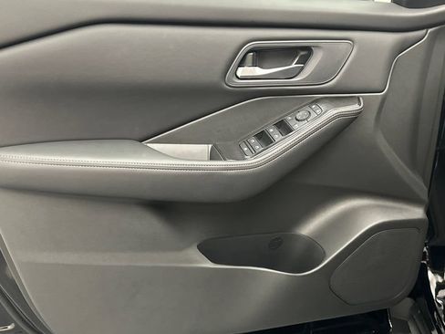 New 2026 Nissan Rogue SV AWD/4WD image 13