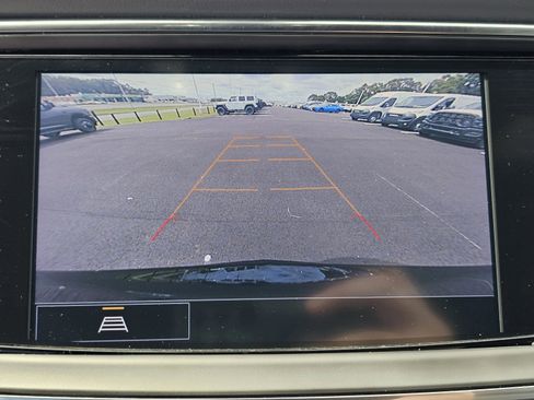 Used 2023 Buick Enclave Essence w/ Experience Buick Package FWD image 30