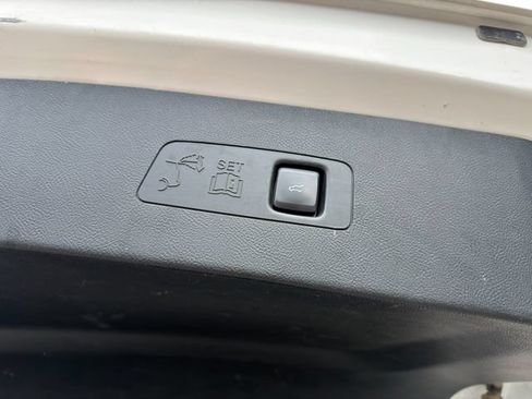 Used 2020 Lincoln Corsair AWD w/ Equipment Group 101A image 40