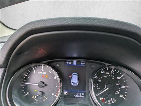 Used 2021 Nissan Rogue Sport SL image 11