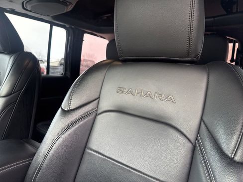 Used 2023 Jeep Wrangler Unlimited Sahara w/ Cold Weather Group image 16