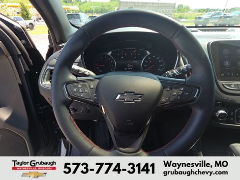 Certified 2023 Chevrolet Equinox RS w/ RS Leather Package AWD/4WD image 17