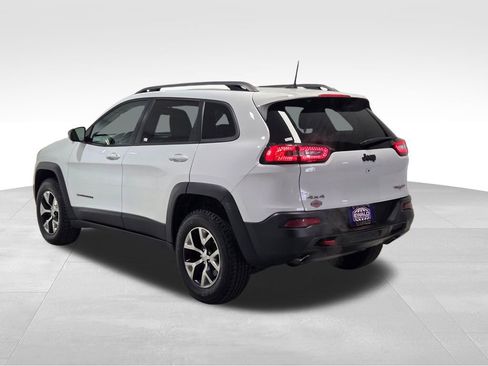 Used 2016 Jeep Cherokee Trailhawk w/ Cold Weather Group image 18